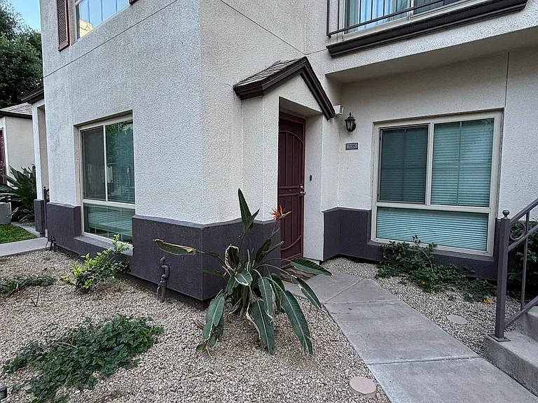 100 E Fillmore St #135 — Photo 19