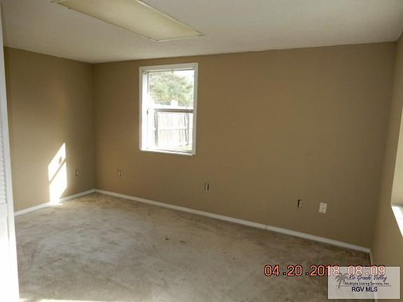 5th image of 4101 S Houston Dr
