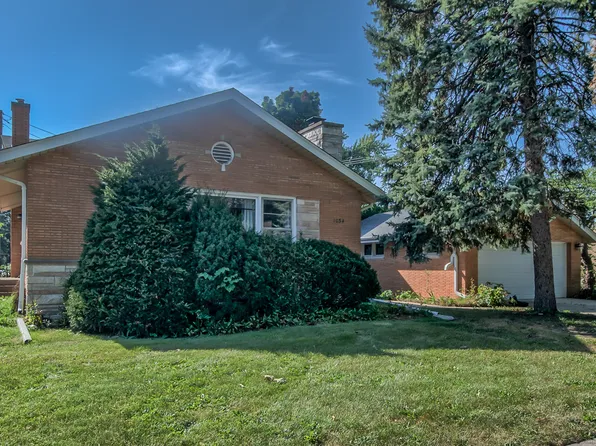 1034 Forest Rd, La Grange Park, IL 60526