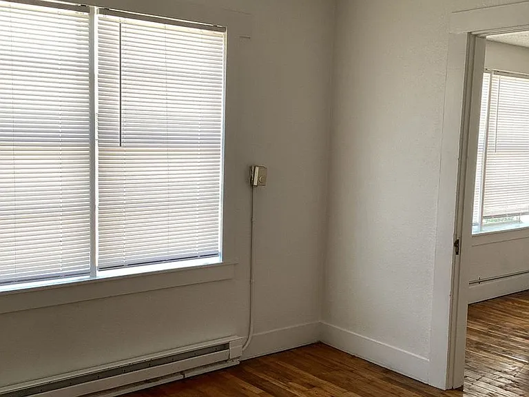 217 S Avenue J — Photo 13