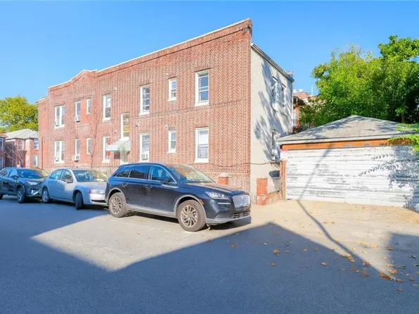 1202 Avenue I image 4 of 12