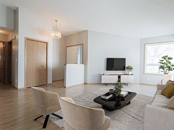 3rd image of 15 Ritchie Way #11