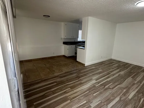 Dana Suites, 3752-3798 Dana St #3776, Bakersfield, CA 93306