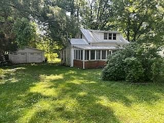 1st image of 288 Madison St