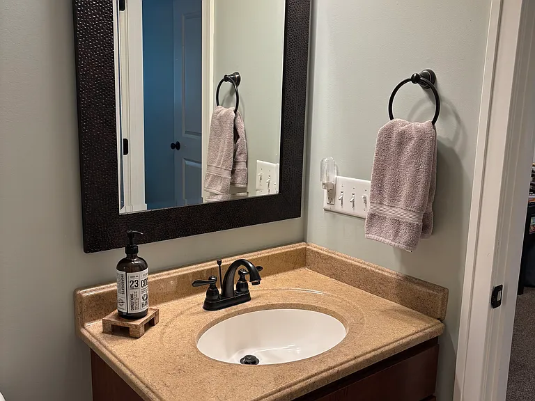 7424 Hometown Ct SE — Photo 20