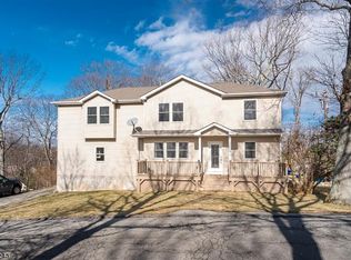 5 Kansas Way, Hopatcong, NJ 07843