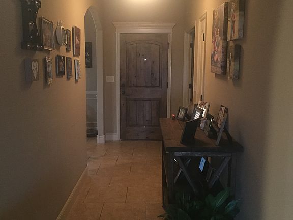 Entry way