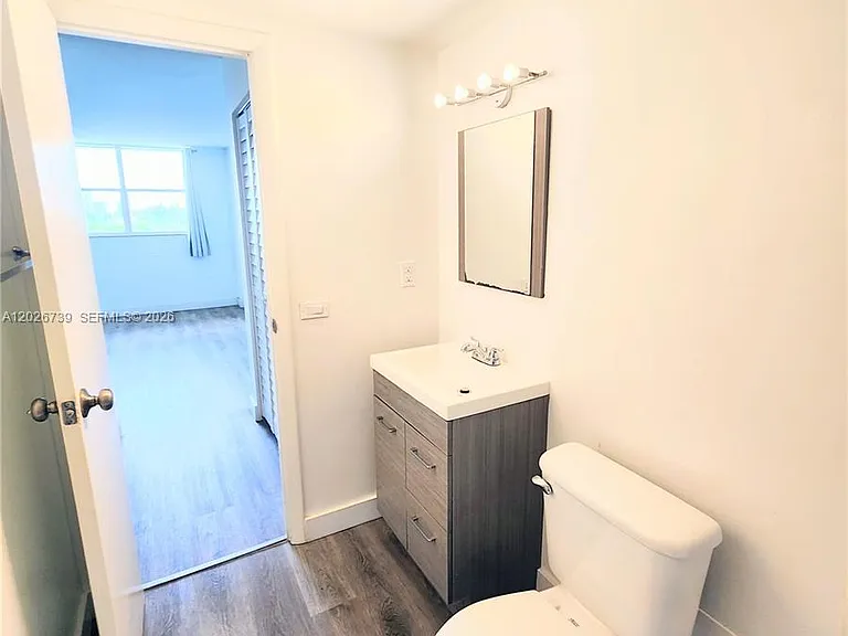 16465 NE 22nd Ave #610 — Photo 14