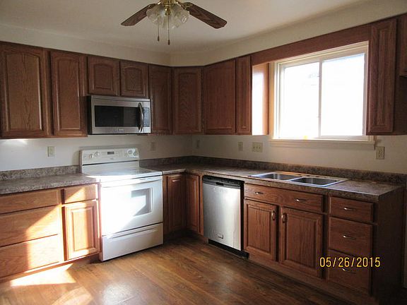5th image of 604 S 1st Ave