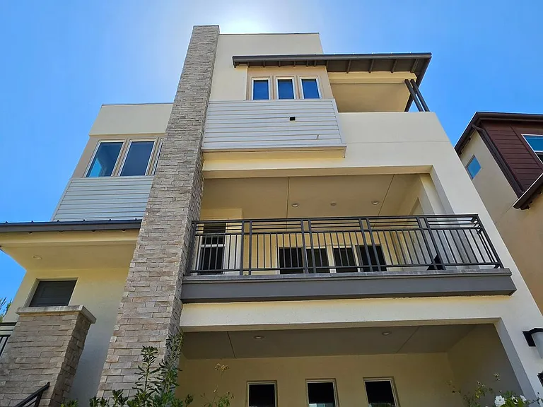 16208 Camden Cir — Photo 2