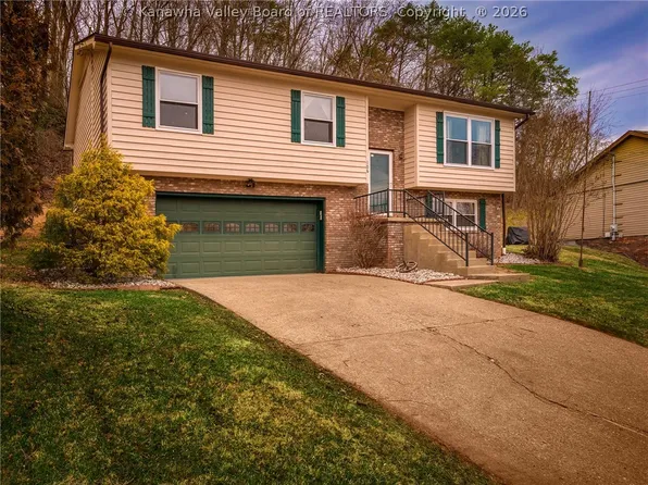 106 Dogwood Ln, Dunbar, WV 25064