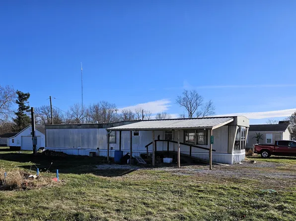 187 2nd St, Switz City, IN 47465