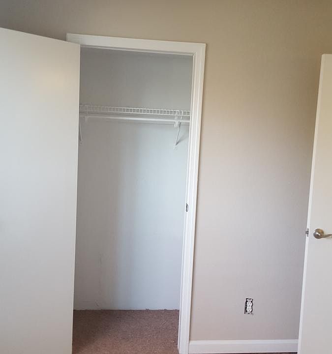 2nd image of 117 Cedarwood Dr APT 213