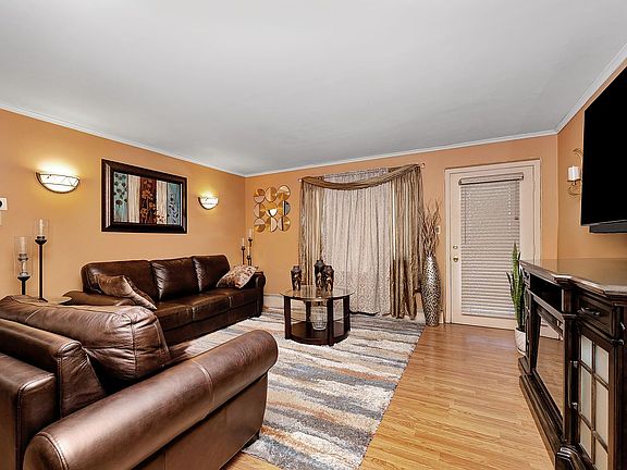 2nd image of 150-40 Tahoe St #2A