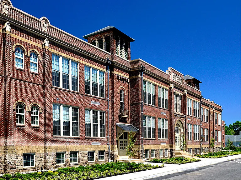The Duffy School 62+ — Photo 6