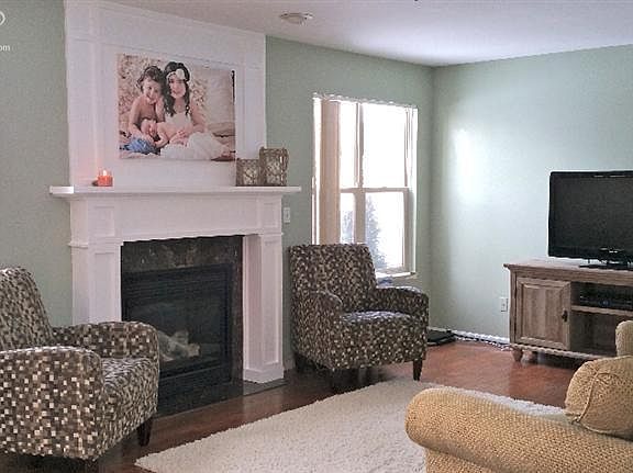 3rd image of 725 Natalia Dr