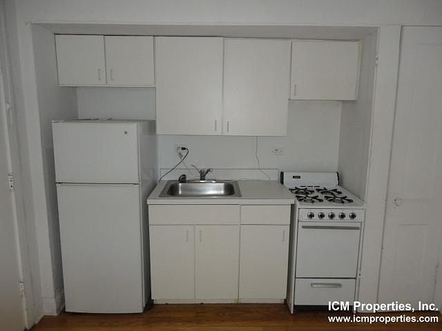 1st image of 2242 N Bissell St #3E