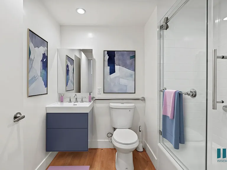 1339 N Formosa Ave #A304 — Photo 42