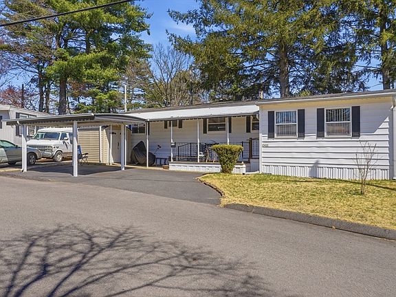 2nd image of 1346 Newport Ave #C-11