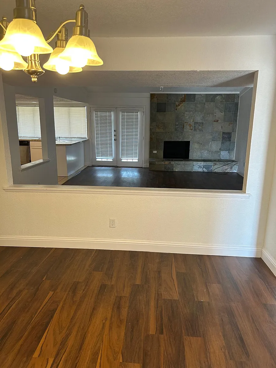 Building Photo - 7404 Buttonwood Dr
