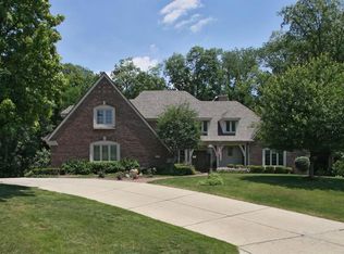 9131 Diamond Pointe Dr, Indianapolis, IN