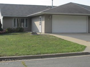 14 5th Ave NW, Hayfield, MN 55940