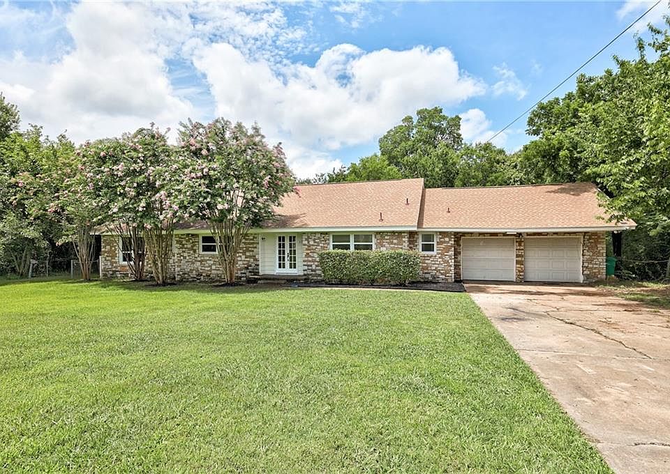 1st image of 3207 N Cardinal Dr