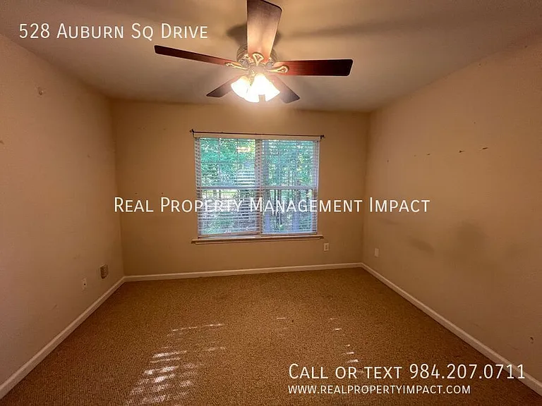 528 Auburn Square Dr — Photo 20
