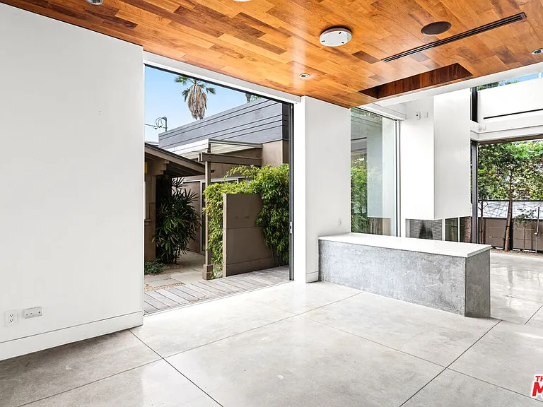 524 Rialto Ave — Photo 13