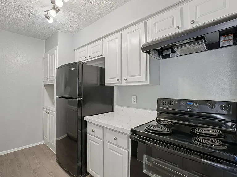 Don't Miss Out Biltmore Homes Leasing Fast — Photo 110