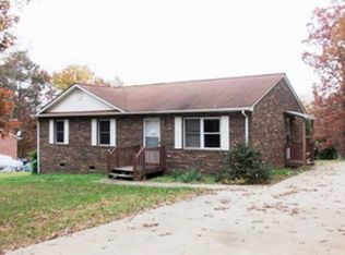 4660 Knight St, Lenoir, NC 28645