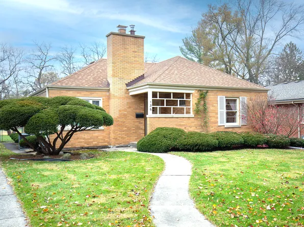 136 S Wisconsin Ave, Villa Park, IL 60181