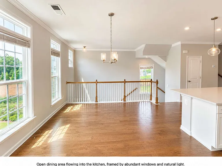 794 Atwood Ln — Photo 3