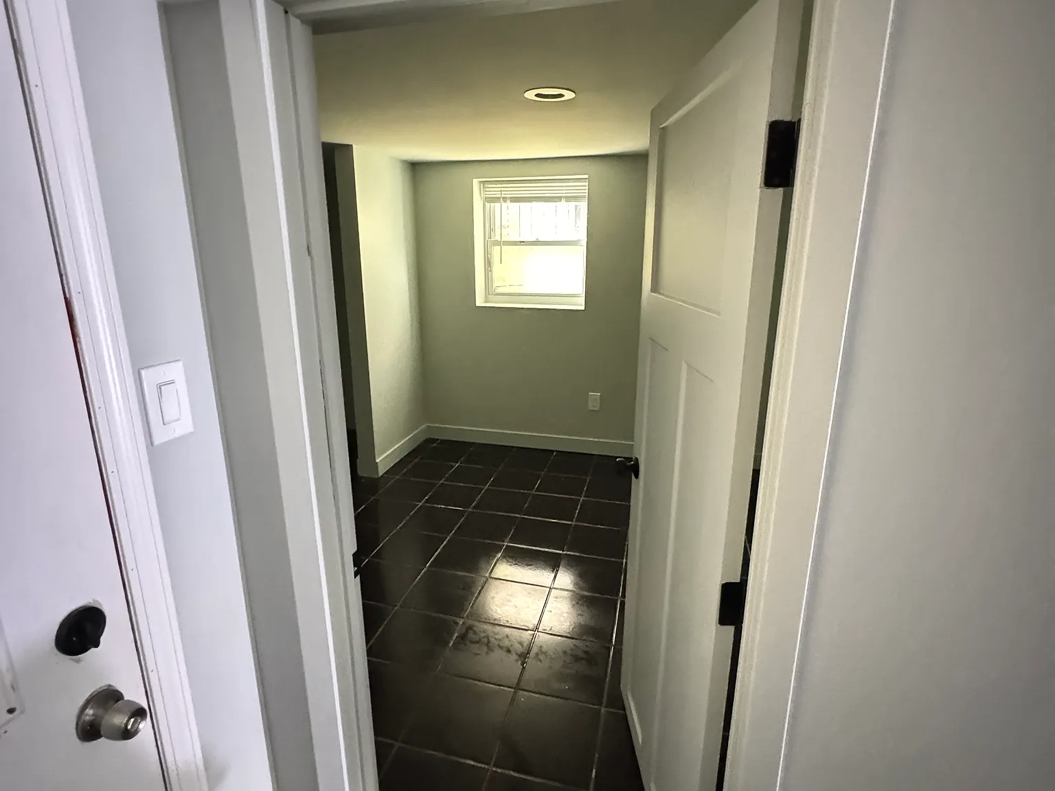 2 bed, $1,350 — Photo 2