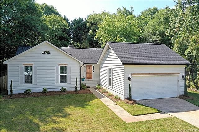 1st image of 1035 Conestoga Dr