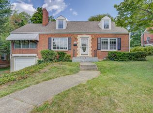 2320 Carlton Rd SW, Roanoke, VA 24015