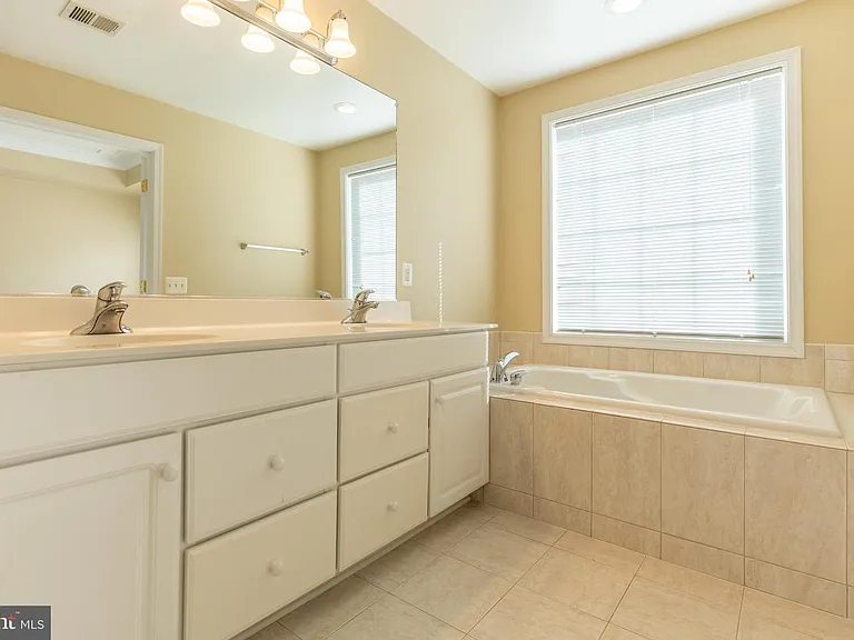 5309 Granite Step Trl — Photo 27