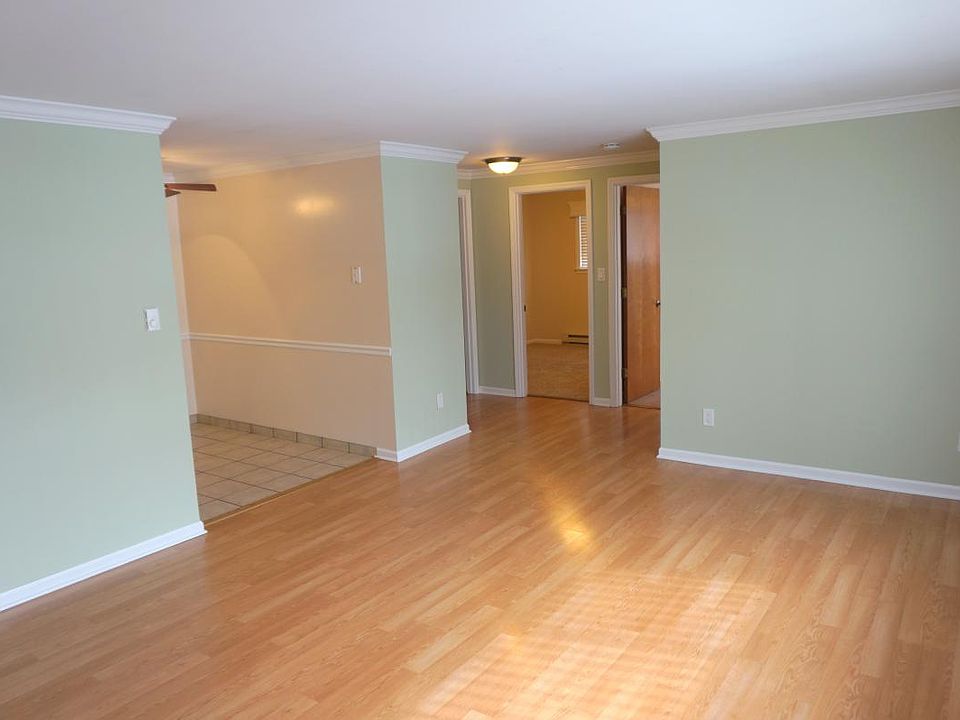 1st image of 110 W Jones St