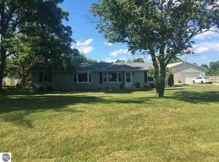 4903 E Valley Rd, Mt Pleasant, MI 48858