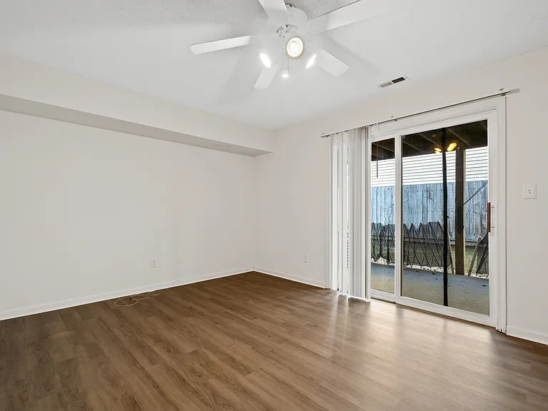 3224 Shore Dr — Photo 34