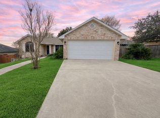 2120 Cornerstone Dr, New Braunfels, TX 78130