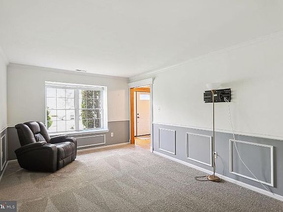 4th image of 29 Borrelly Blvd