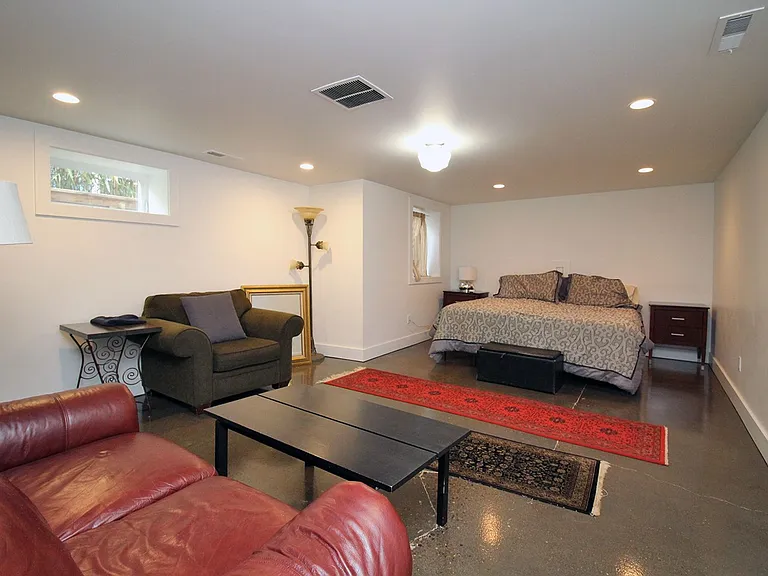 3314 SE Brooklyn St — Photo 24