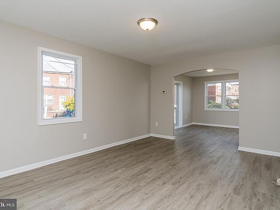 5th image of 3415 Dunran Rd