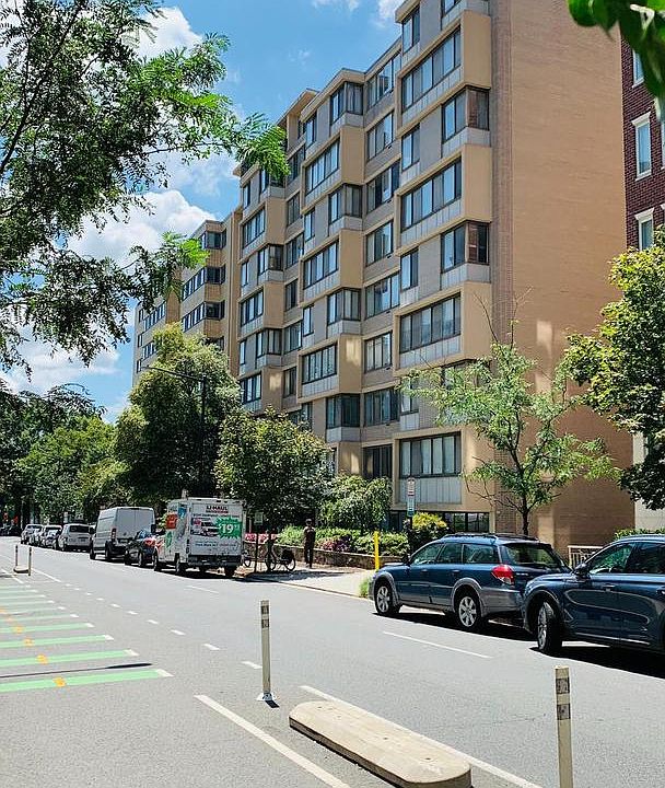 1st image of 522 21st St NW APT 213