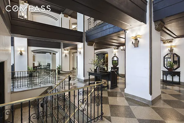 Rented by Compass | media 12