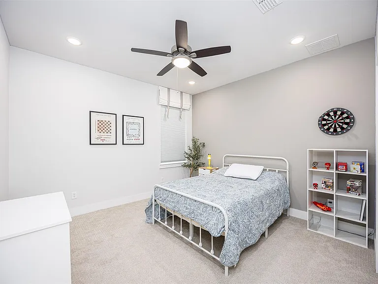 2331 Russett Forest Dr — Photo 16