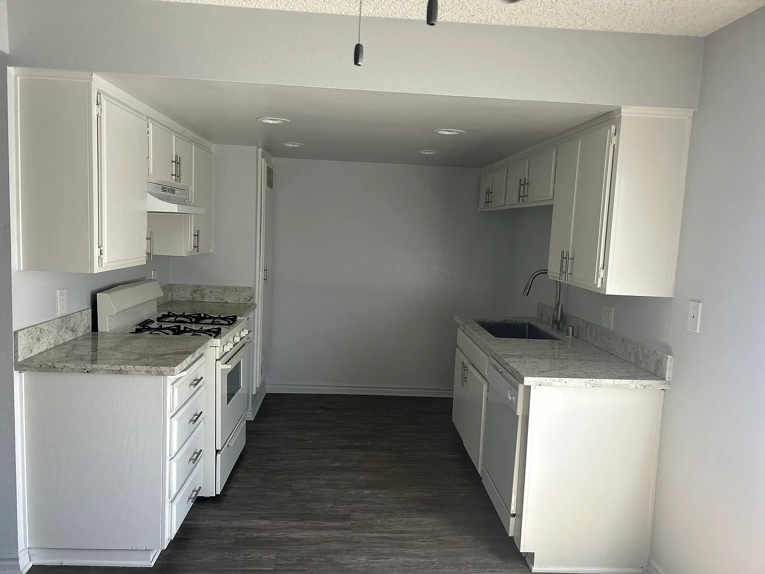 Woodstone Apts — Photo 3
