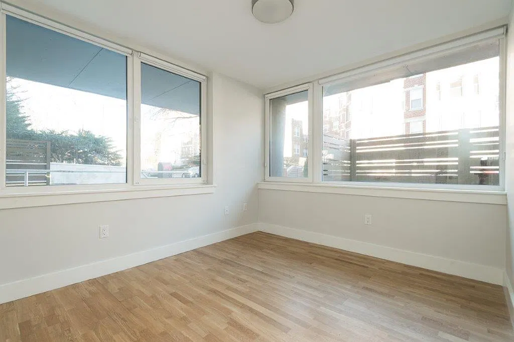 3 bed, 844 sqft, $4,600 — Photo 4