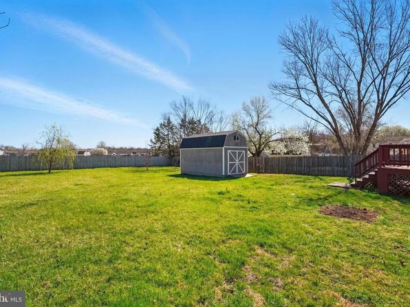 10744 Blake Ln, Bealeton, VA 22712